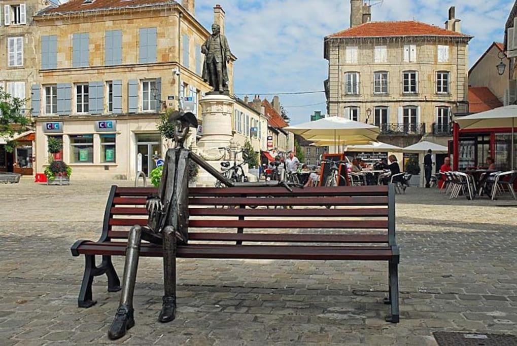 Appartement Proche Des Remparts Langres Exterior foto